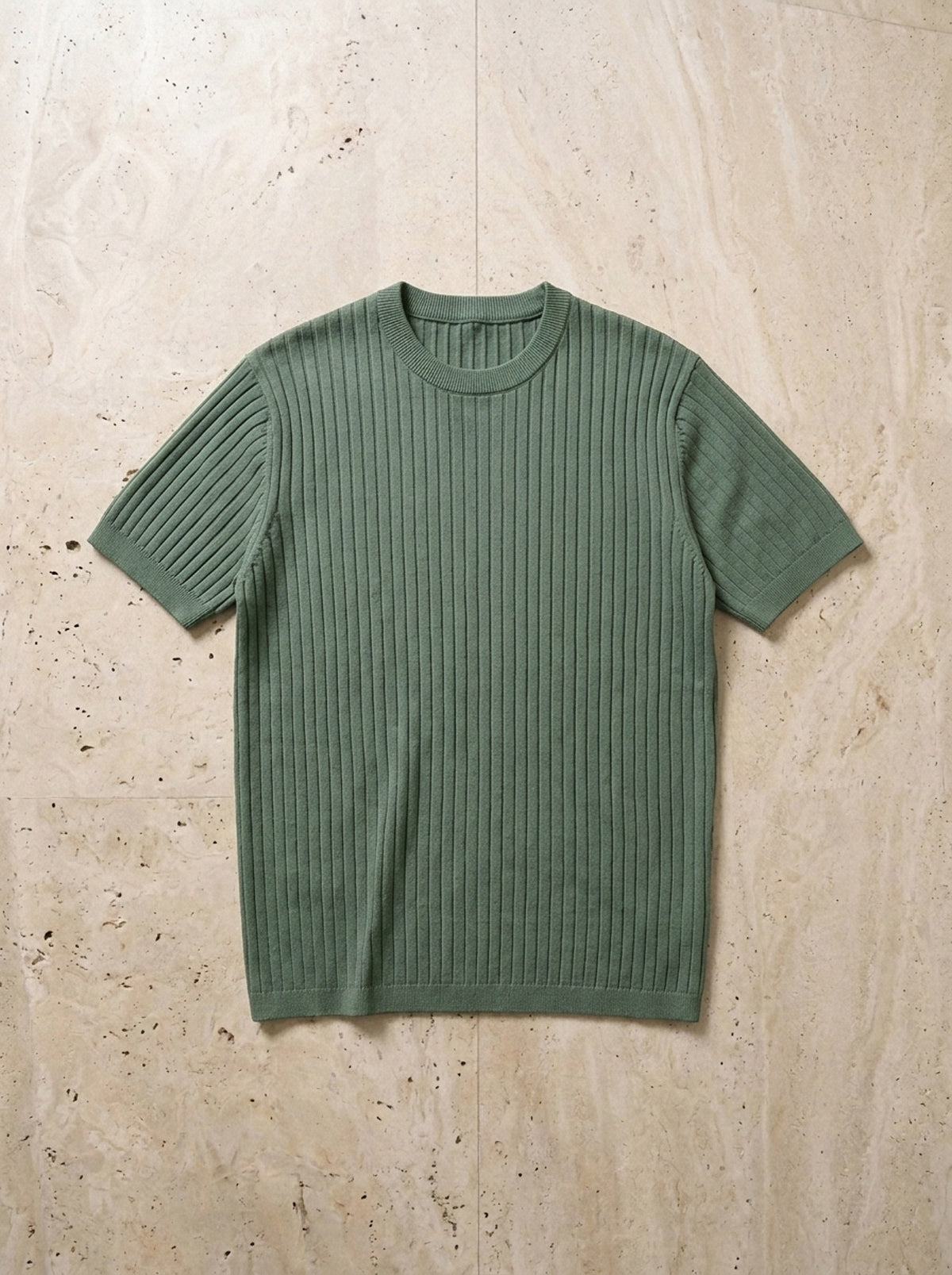 Verde | Camiseta de tricô canelado Lillehammer verde – peça sozinha vista de cima