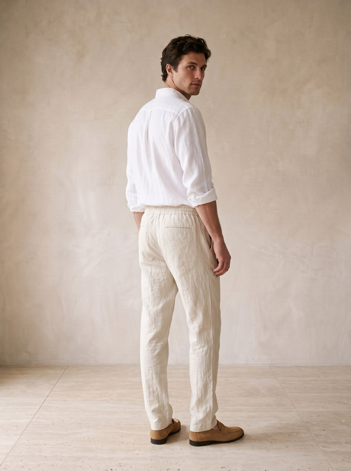 Caqui | Calça de linho com cordão Liverpool caqui – corpo inteiro