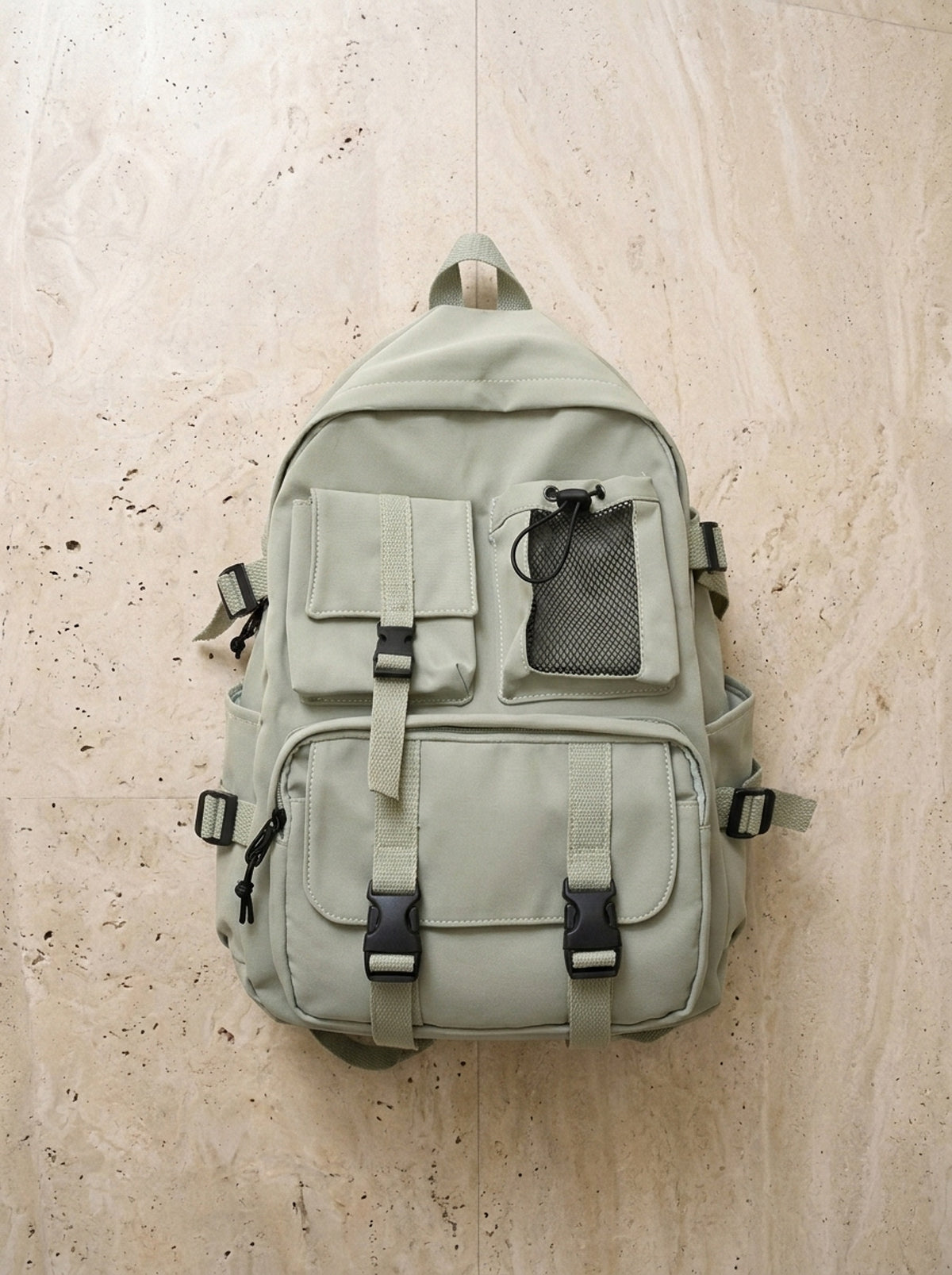 Verde | Mochila de nylon impermeável Locarno verde – mochila sozinha vista de cima