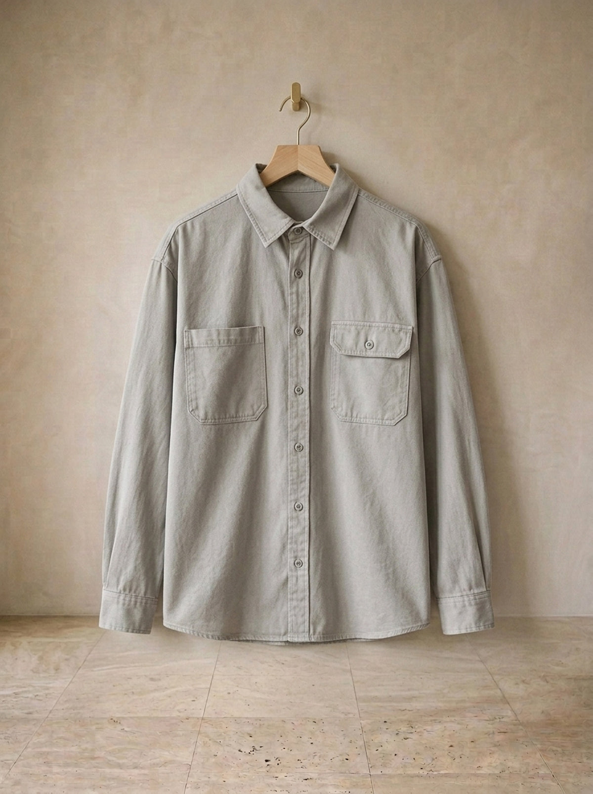 Cinza | Camisa de sarja com bolsos Loches cinza – peça sozinha, foto de produto