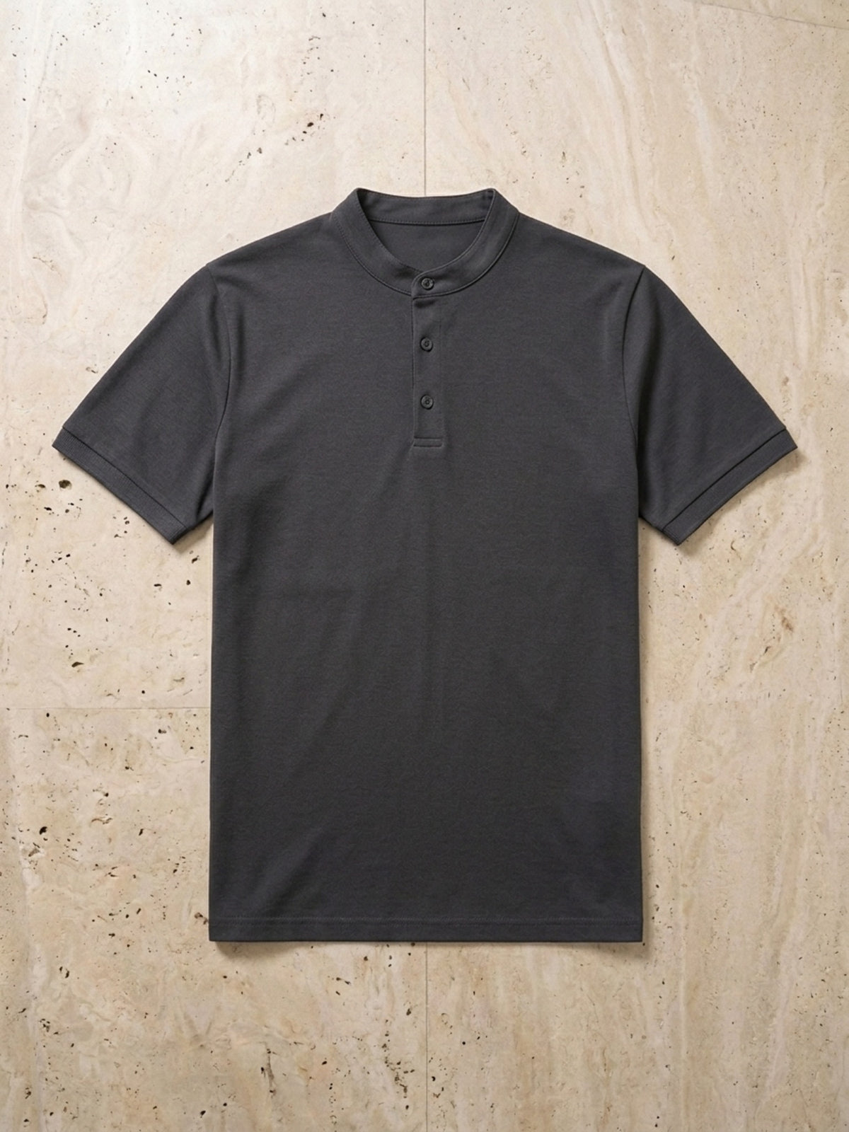 Cinza-chumbo | Camisa polo de algodão slim Sartong Lugano cinza-chumbo – peça sozinha vista de cima