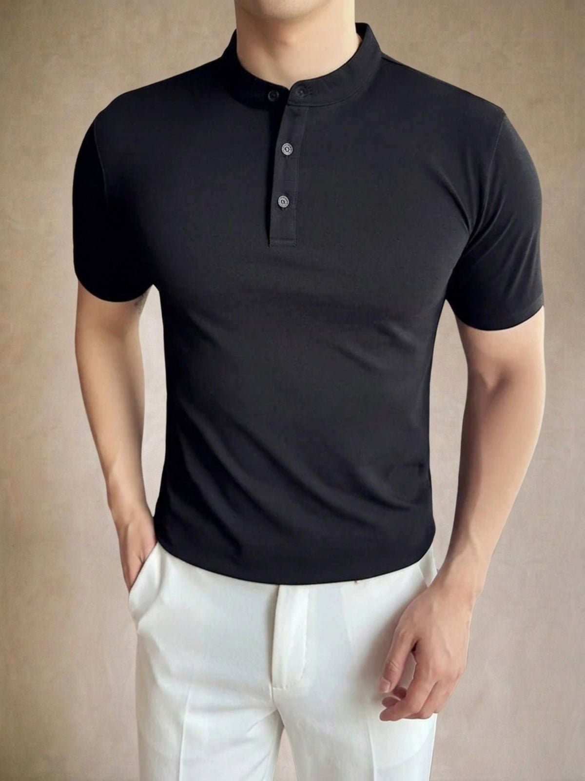 Preto | Camisa polo de algodão slim Sartong Lugano preto – peça no corpo, foto de produto