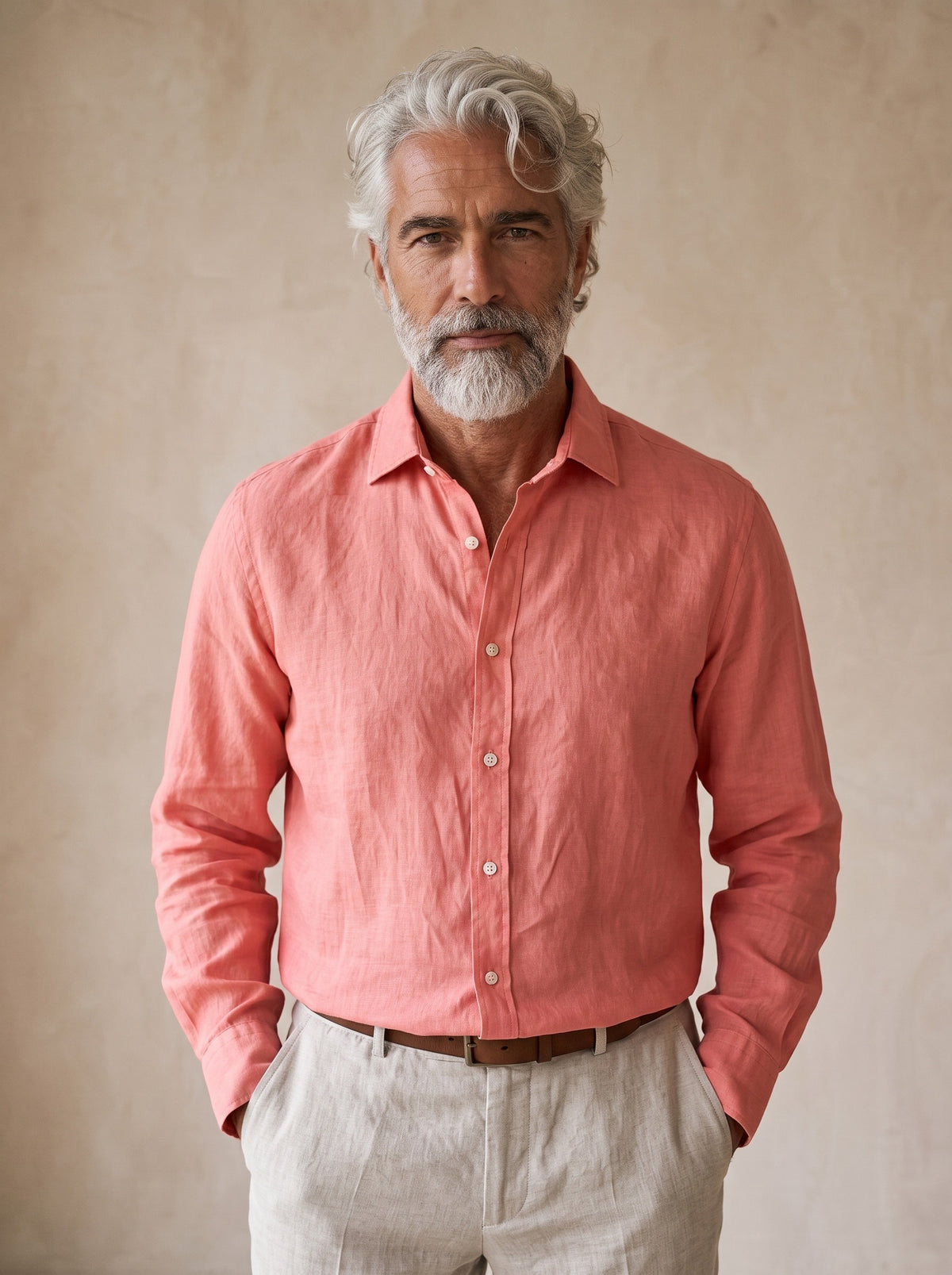 Salmão | Camisa social de linho slim Marselha salmão – vista de frente, recorte próximo