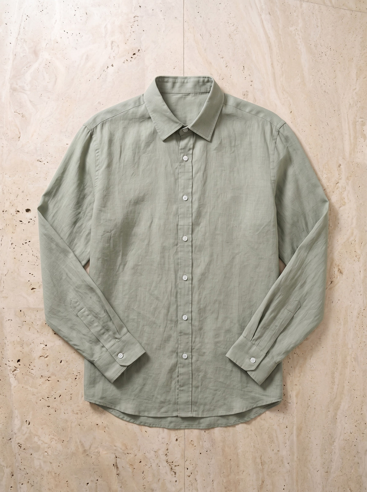 Verde | Camisa social de linho slim Marselha verde – peça sozinha vista de cima