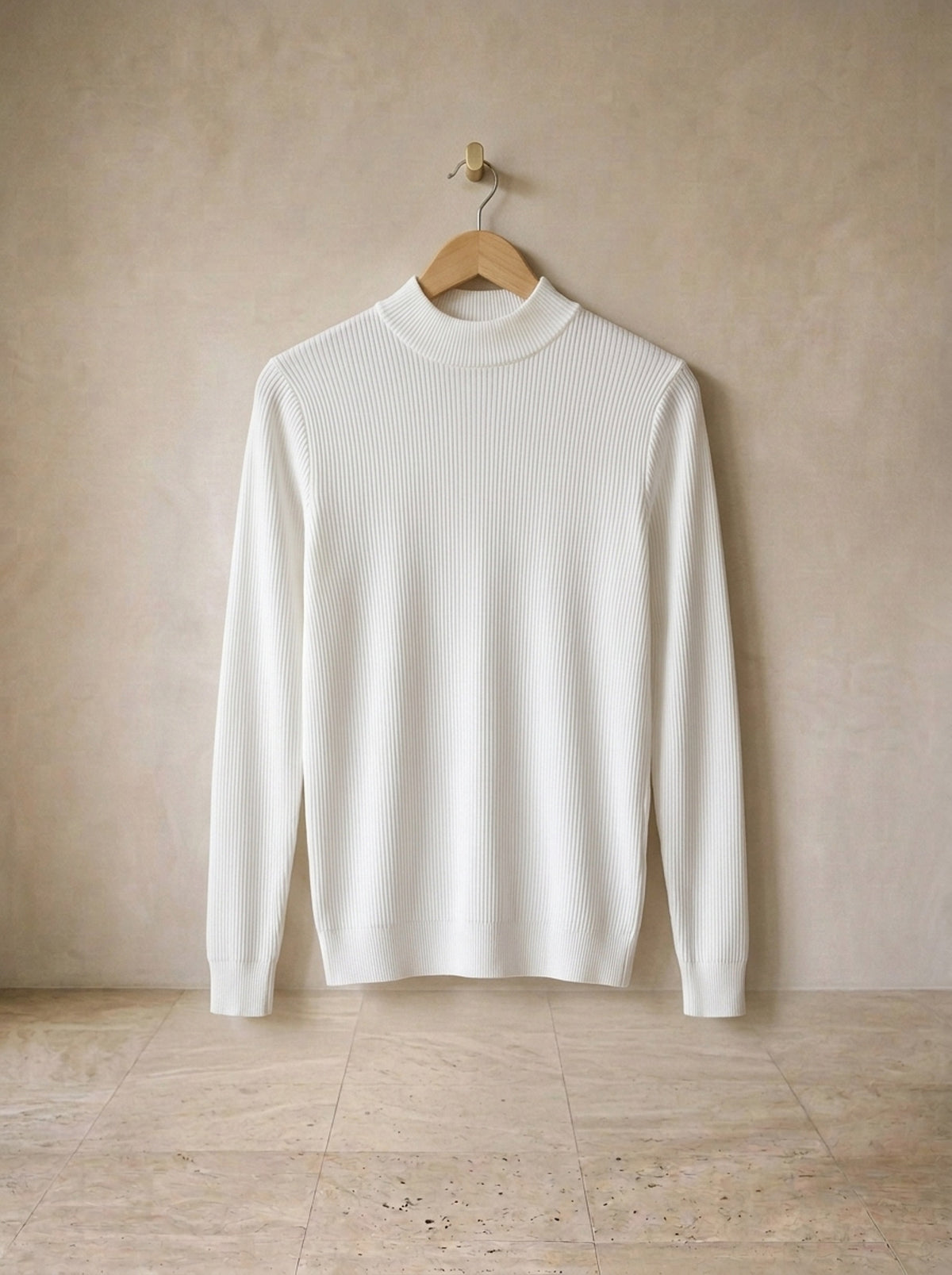 Branco | Suéter meia gola canelado Méribel branco – peça sozinha, foto de produto