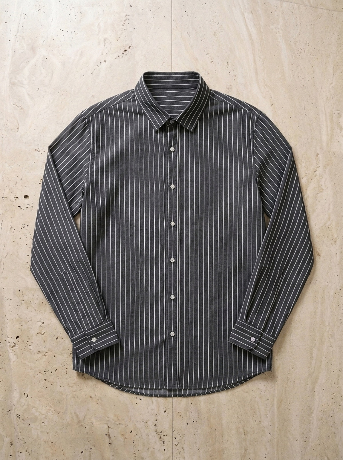 Preto | Camisa social slim Metz preto – peça sozinha vista de cima