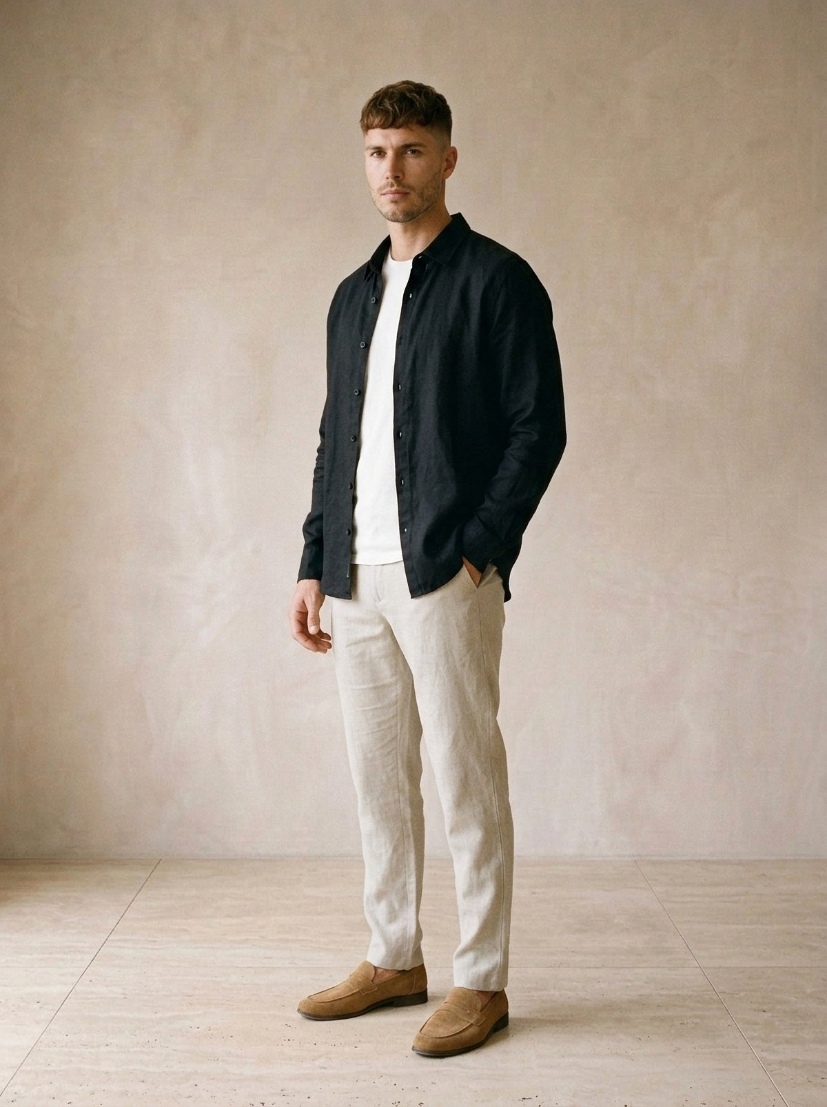 Preto | Camisa de linho Mijas preto – vista três quartos