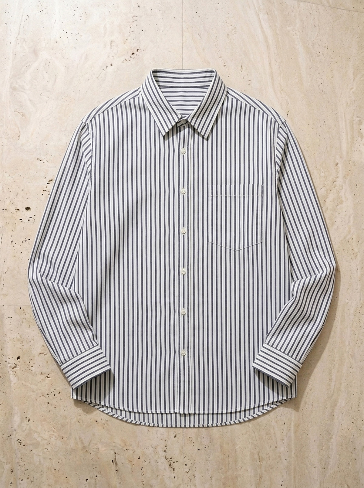 Azul-marinho | Camisa de listras finas Milão azul-marinho – peça sozinha vista de cima