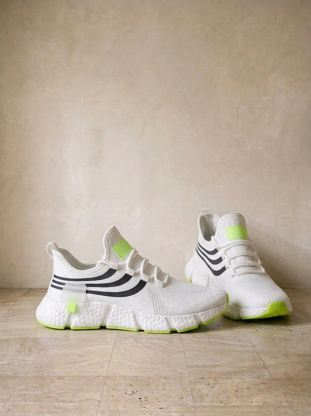 Branco | Tênis esportivo Mürren branco – par de lado, foto de produto