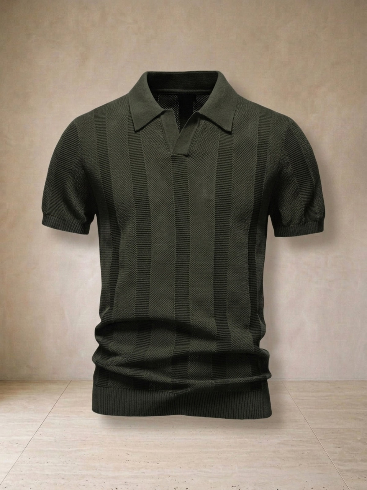 Verde-militar | Camisa polo de tricô vazado Sartong Nantes verde-militar – foto de produto da peça