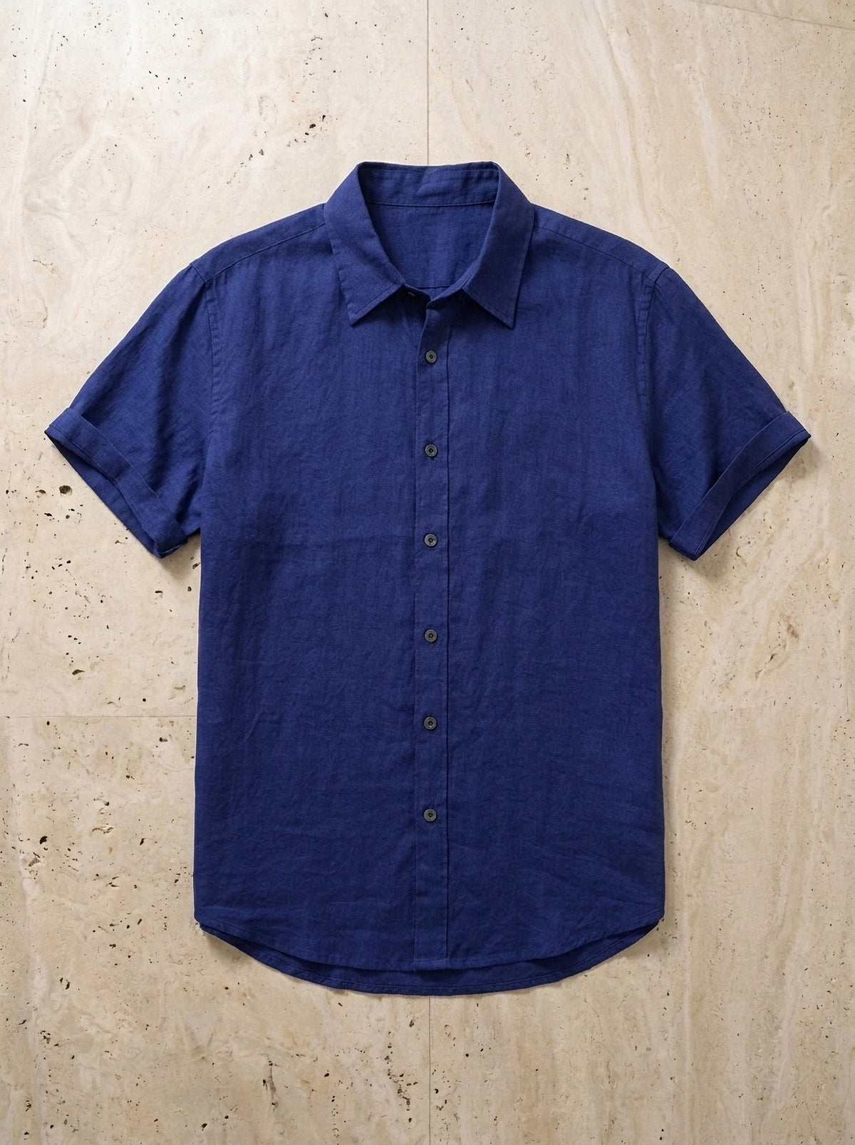 Azul | Camisa social de linho Olbia azul – peça sozinha vista de cima