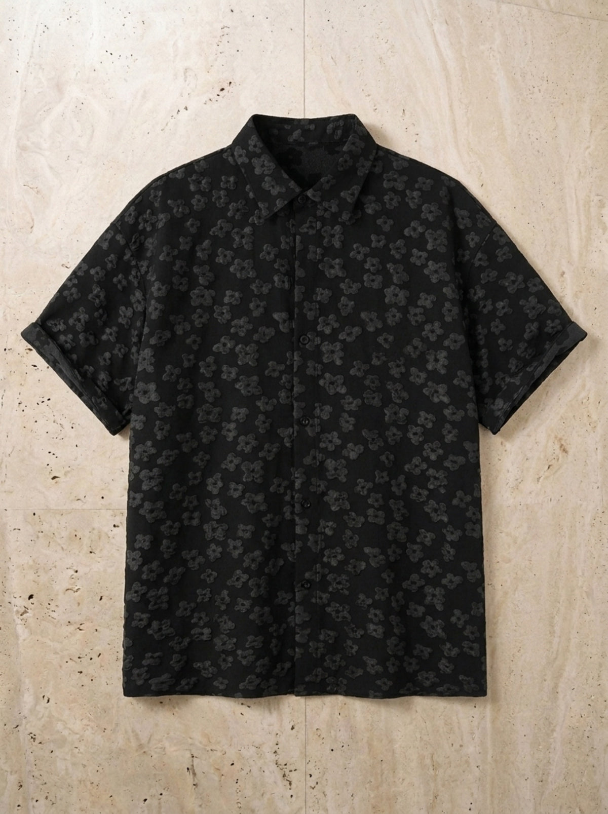 Camisa oversized floral Opatija – peça sozinha vista de cima