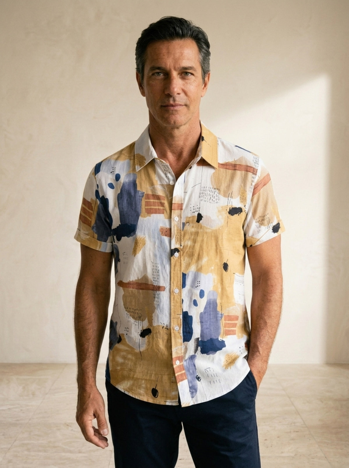 Amarelo | Camisa estampa abstrata Palermo amarelo – vista de frente, recorte próximo