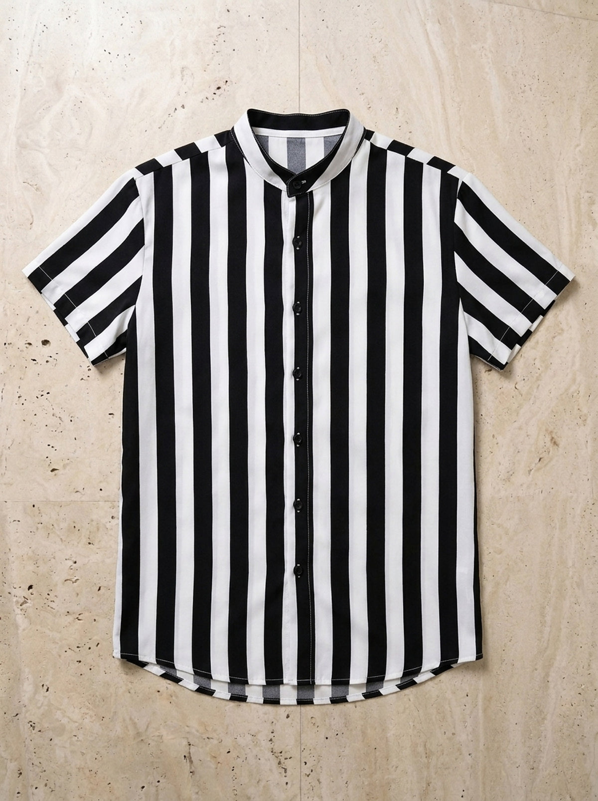 Camisa gola padre listrada Perpignan – peça sozinha vista de cima