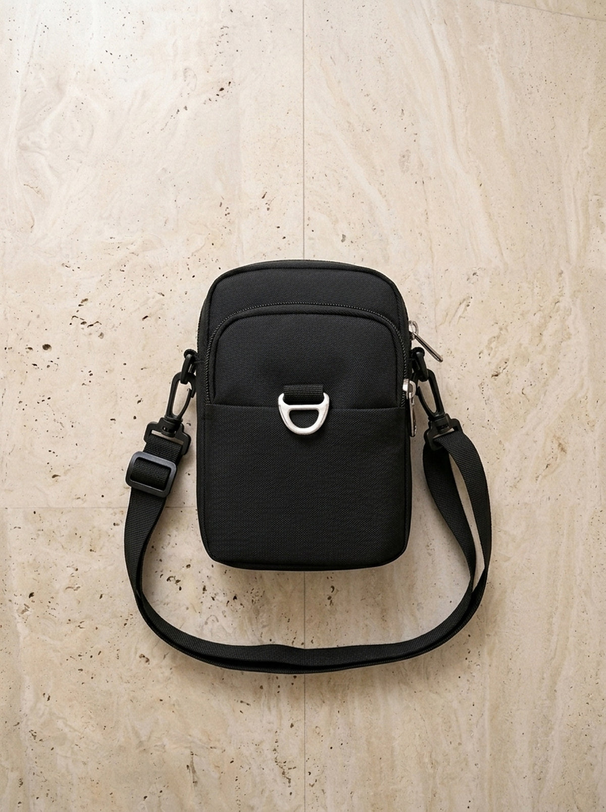 Preto | Bolsa tiracolo Pitigliano preto – bolsa sozinha vista de cima