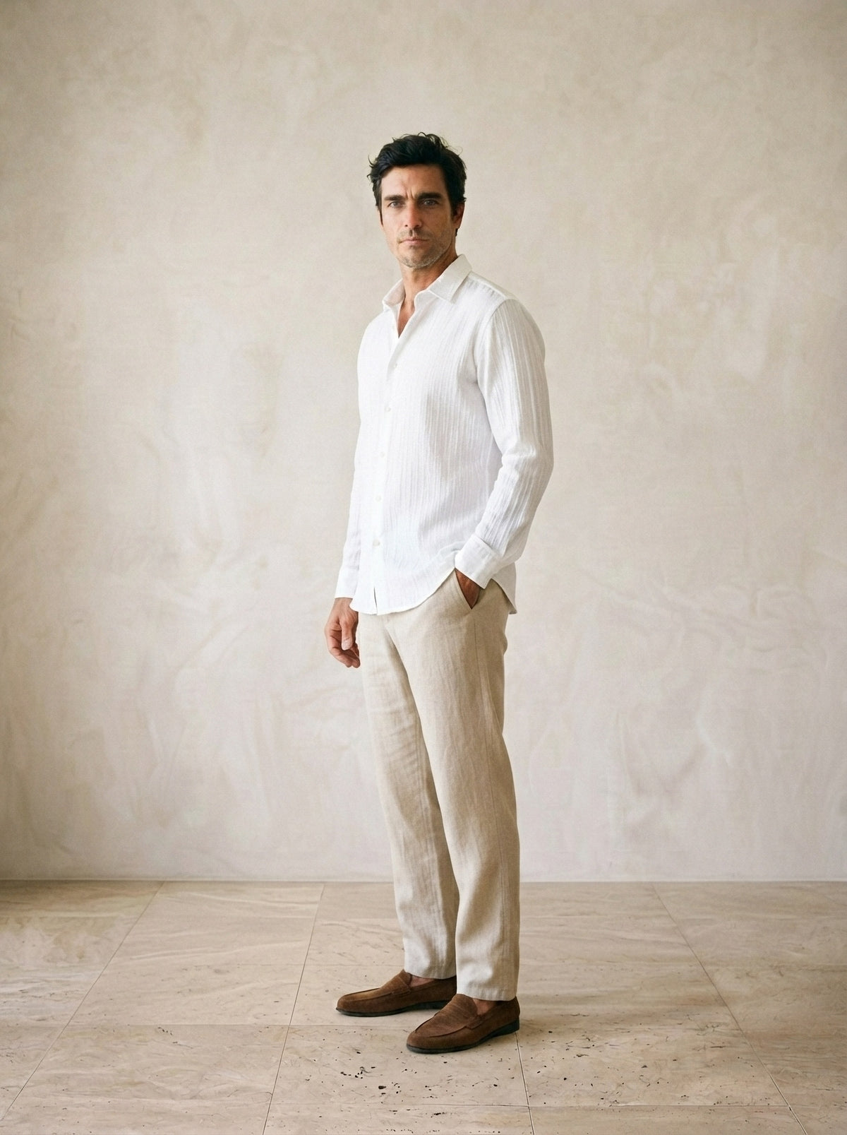 Branco | Camisa de linho Plymouth branco – vista três quartos