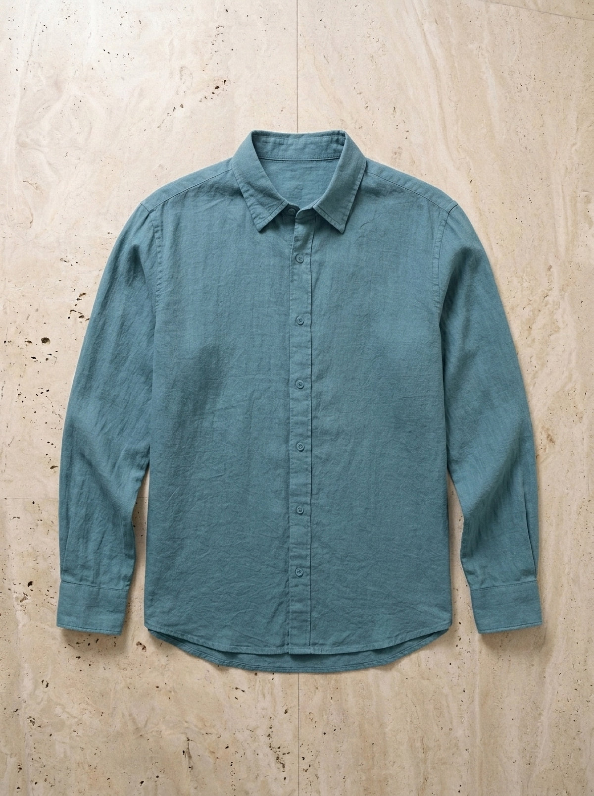 Azul | Camisa de linho Ponta Delgada azul – peça sozinha vista de cima