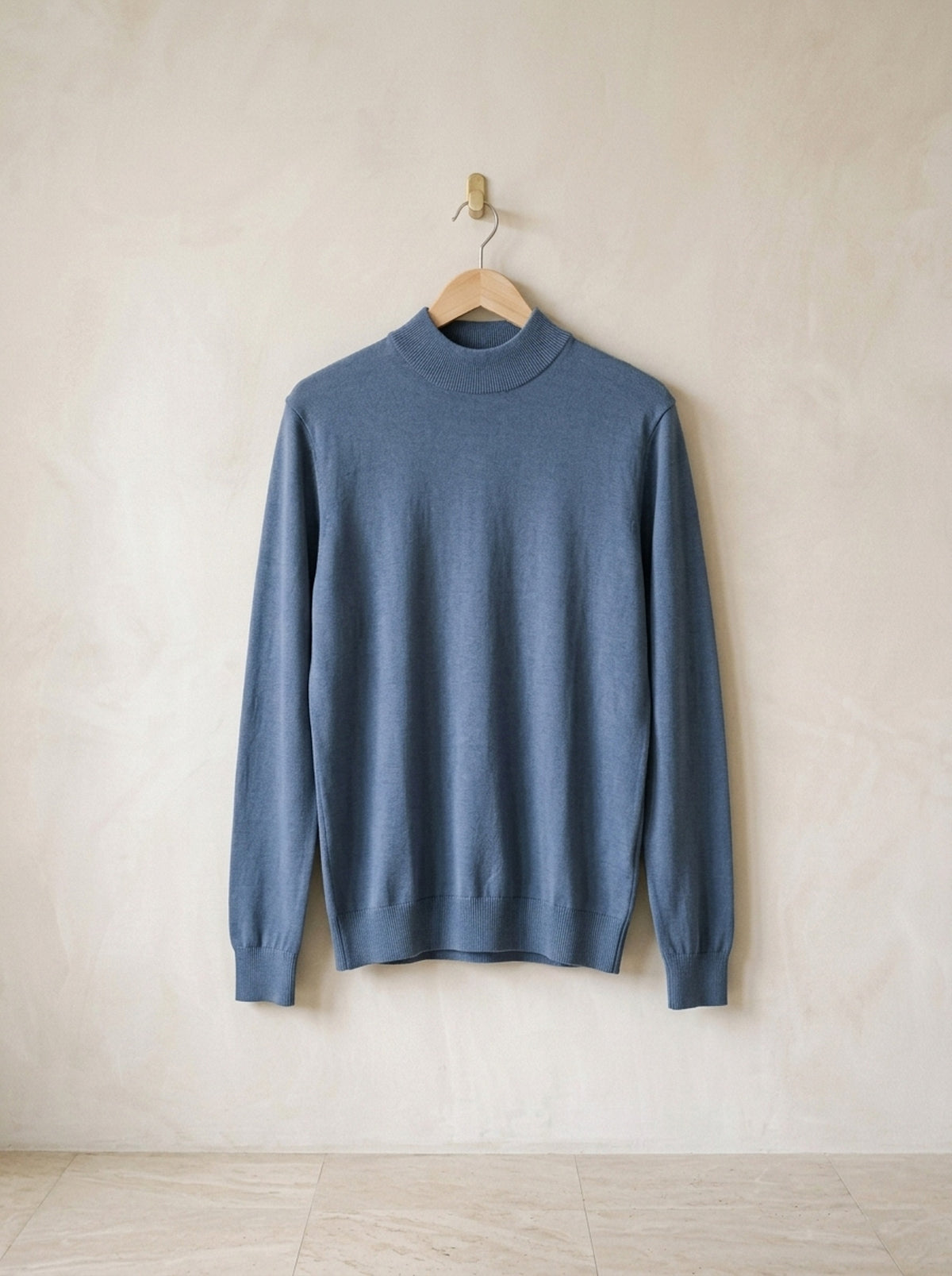 Azul-claro | Suéter meia gola de viscose Pontresina azul-claro – peça sozinha, foto de produto