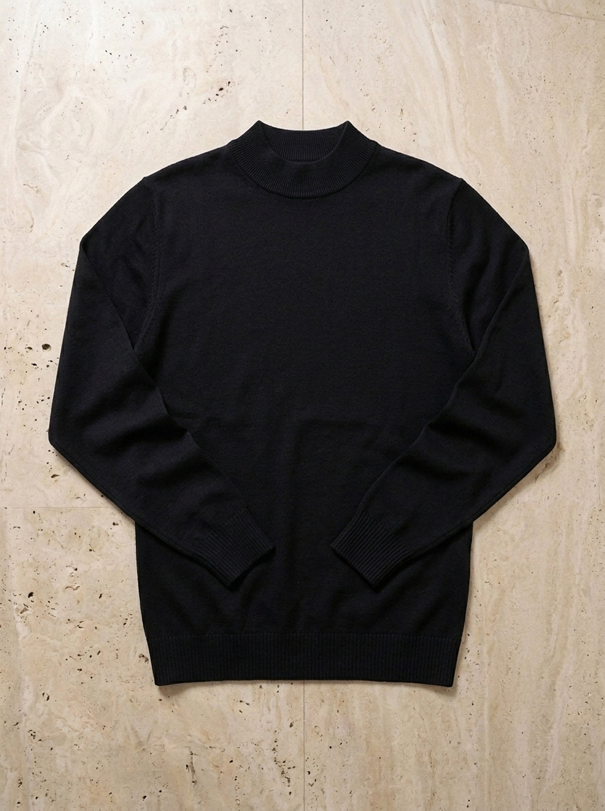 Preto | Suéter meia gola de viscose Pontresina preto – peça sozinha vista de cima