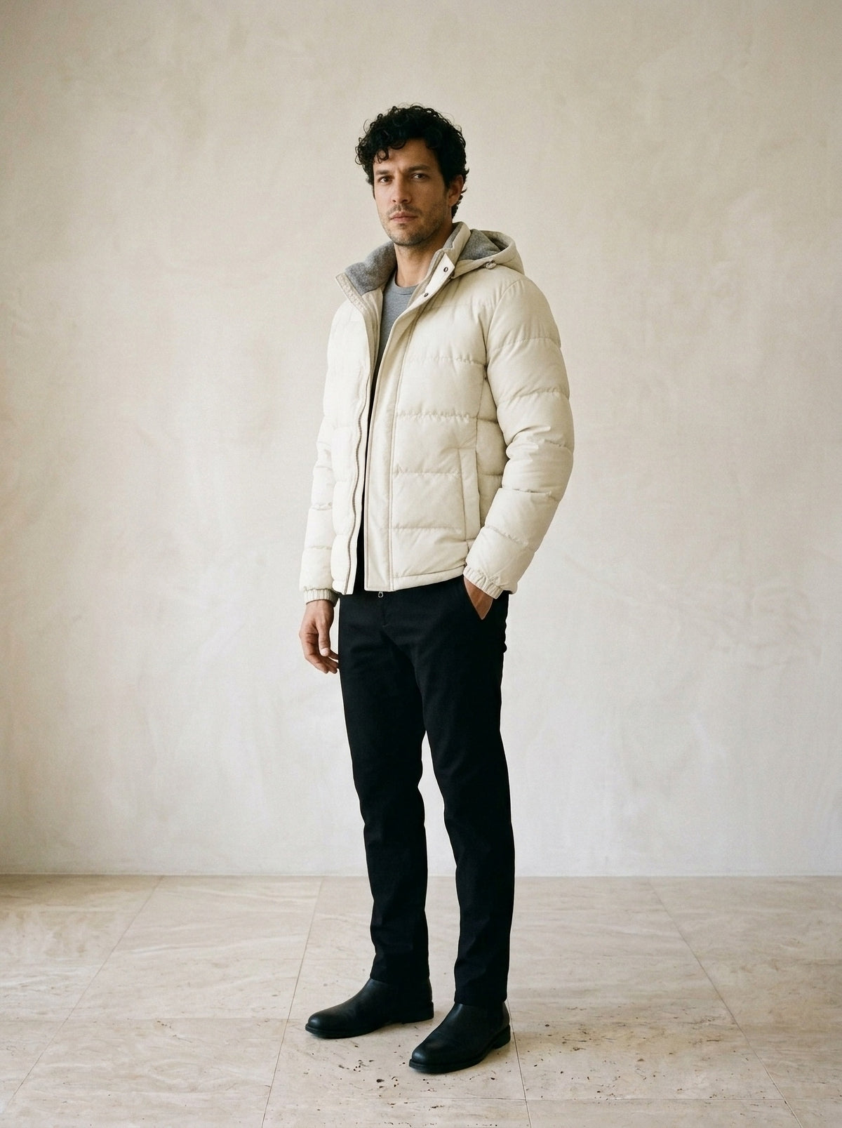 Off-white | Jaqueta puffer com capuz Prato off-white – vista três quartos