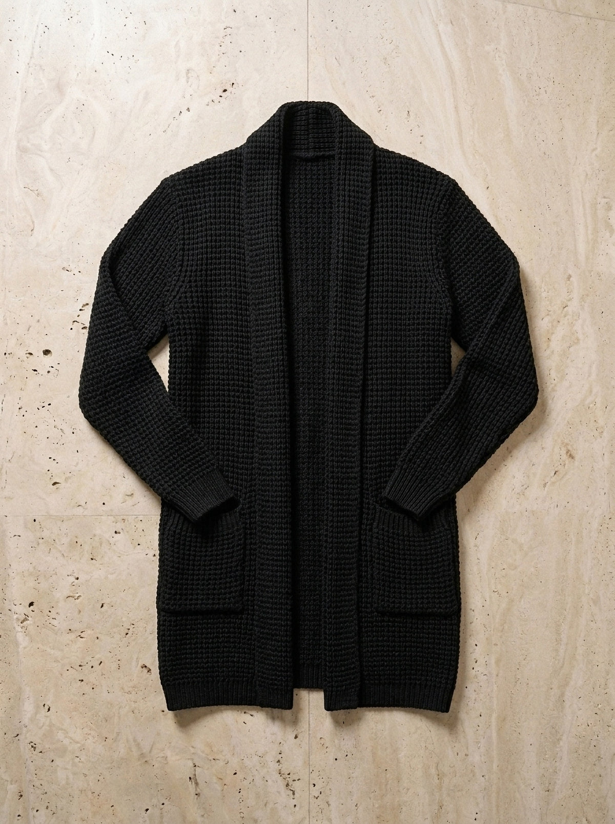 Preto | Cardigan de tricot Procida preto – peça sozinha vista de cima