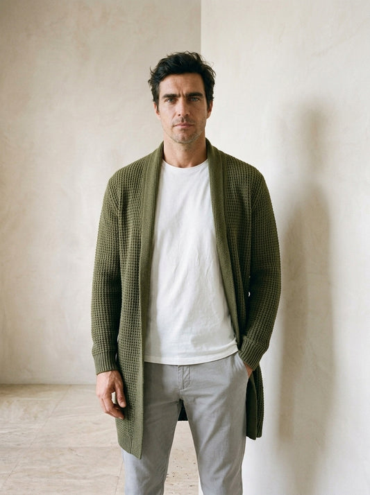 Verde | Cardigan de tricot Procida verde – vista de frente, recorte próximo