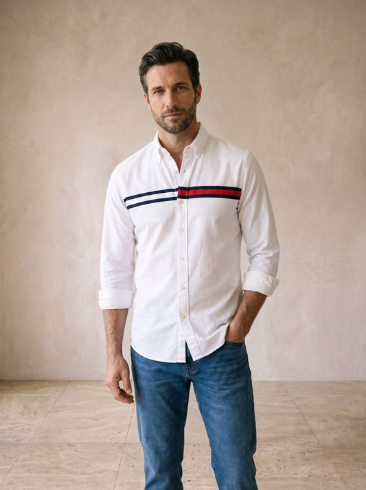 Branco | Camisa oxford com faixa Ravello branco – vista de frente, recorte próximo