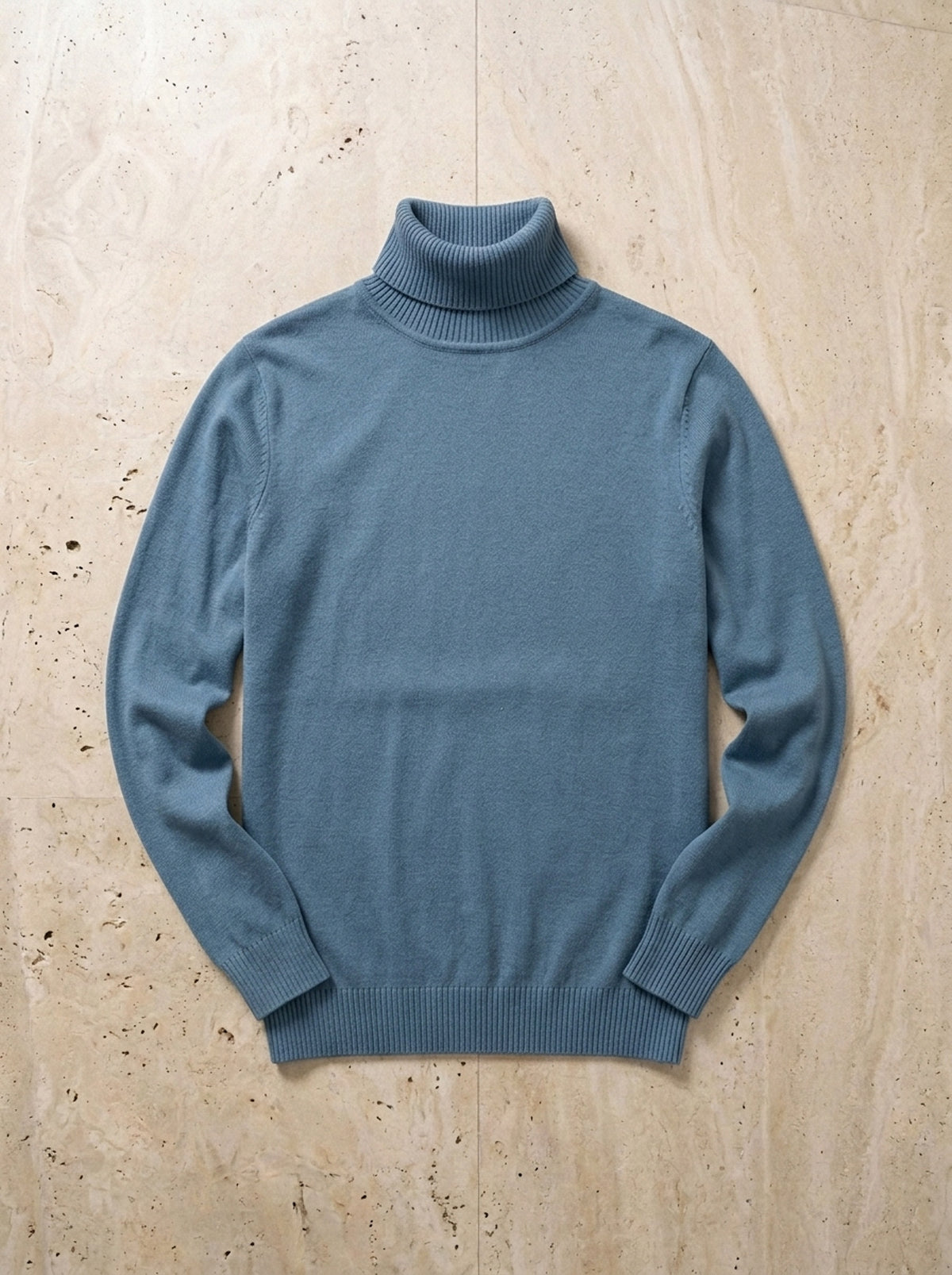 Azul | Suéter gola alta slim Ringgenberg azul – peça sozinha vista de cima
