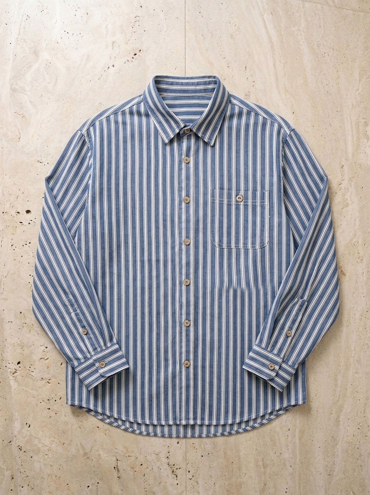 Listrado azul-claro | Camisa social listrada Saint Moritz listrado azul-claro – peça sozinha vista de cima
