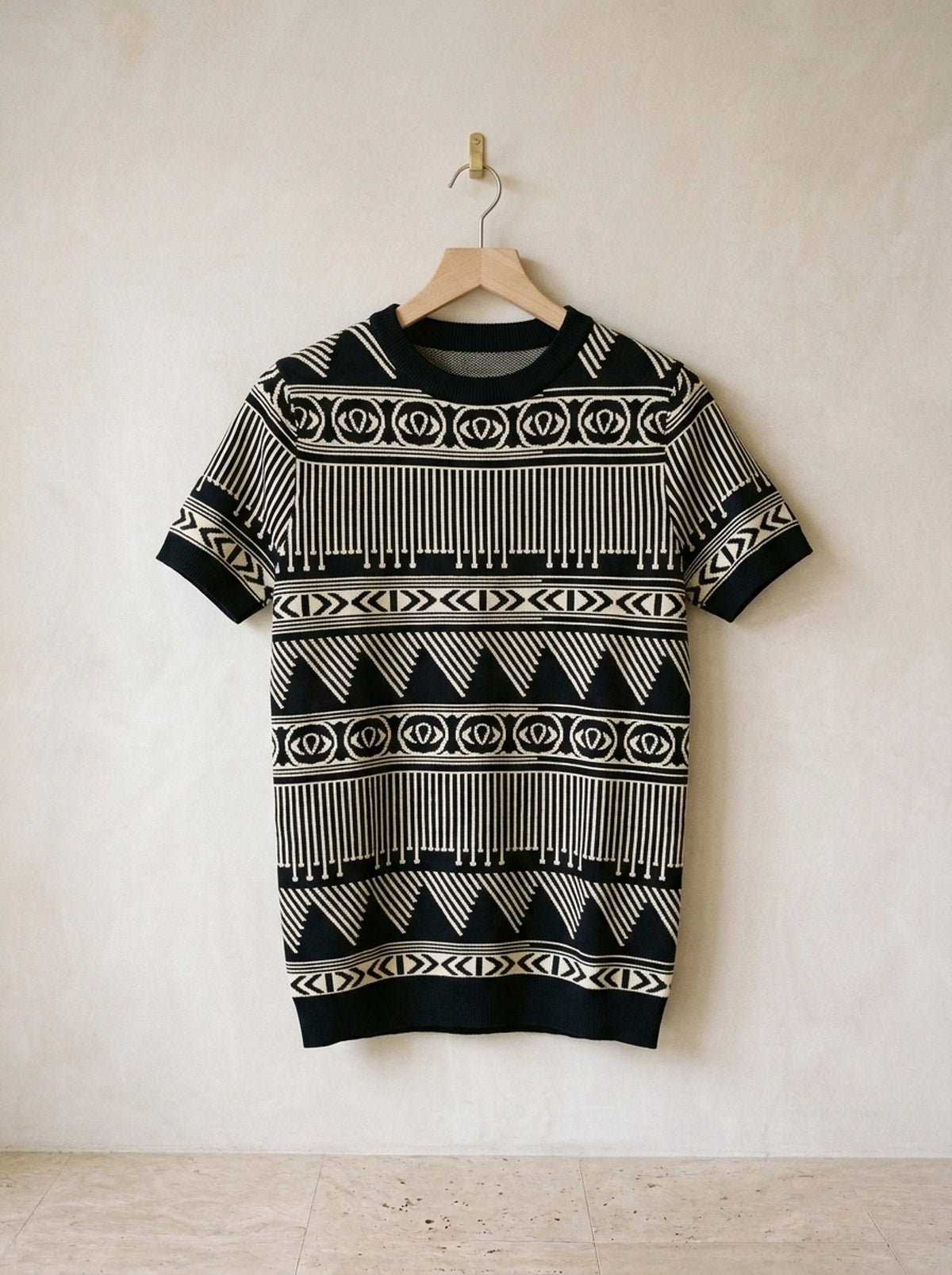 Preto | Camiseta de tricô estampa geométrica Sainte-Maxime preto – peça sozinha, foto de produto
