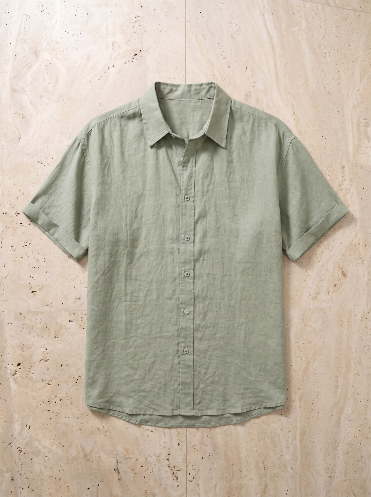 Verde | Camisa de linho manga curta Salamanca verde – peça sozinha vista de cima