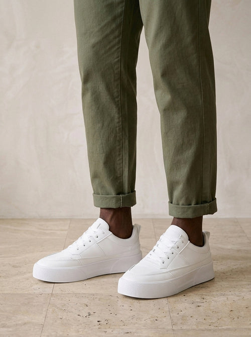 Branco | Tênis casual Salina branco – nos pés, vista de frente