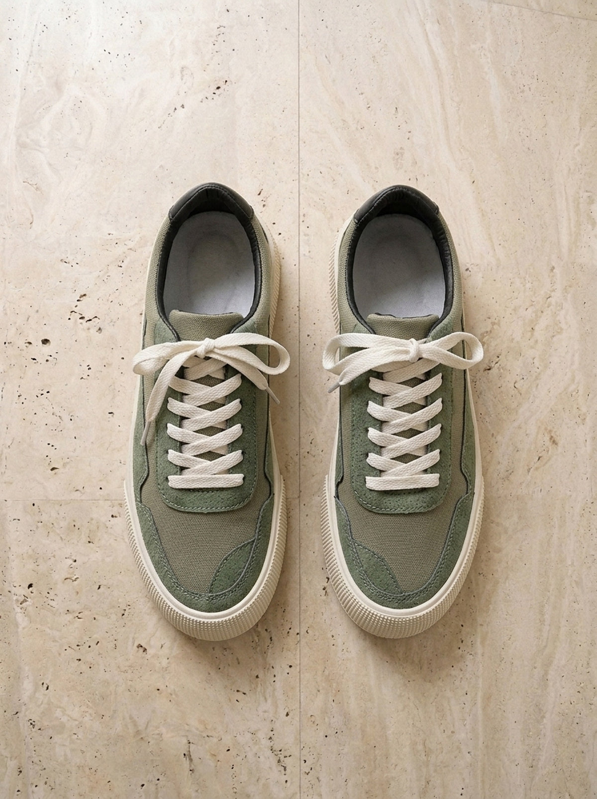 Verde | Tênis casual Salina verde – par visto de cima