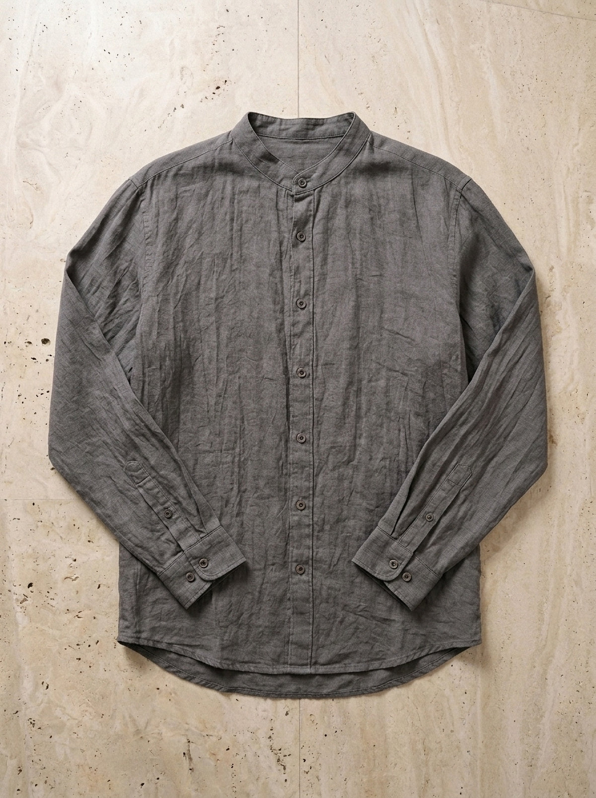 Cinza | Camisa social de linho San Sebastián cinza – peça sozinha vista de cima