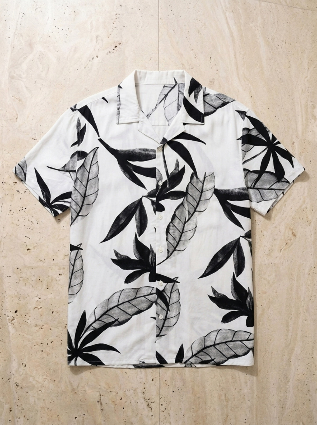 Branco | Camisa estampada de folhas Santillana branco – peça sozinha vista de cima
