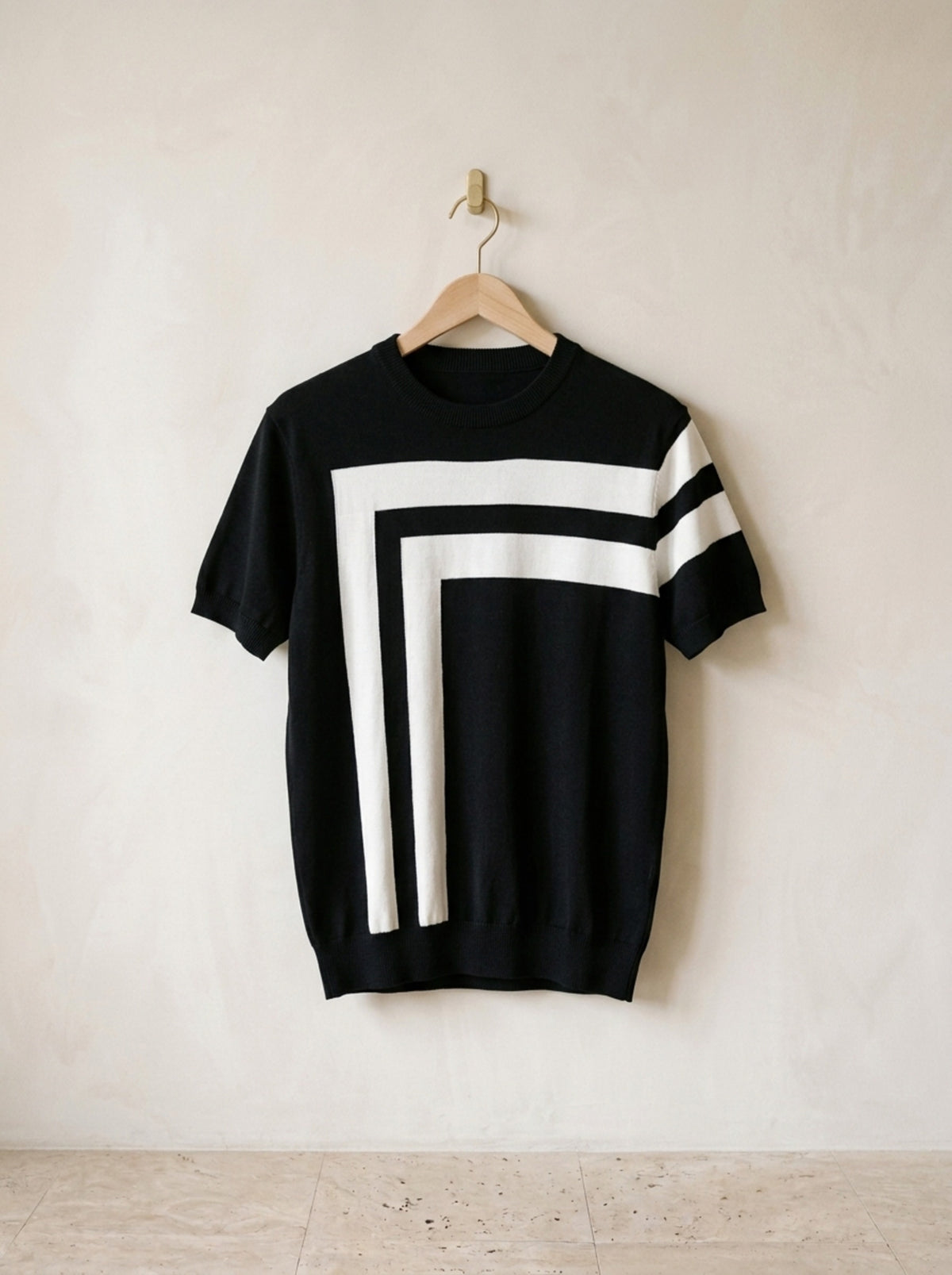 Preto | Camiseta de tricô listrada Siena preto – peça sozinha, foto de produto