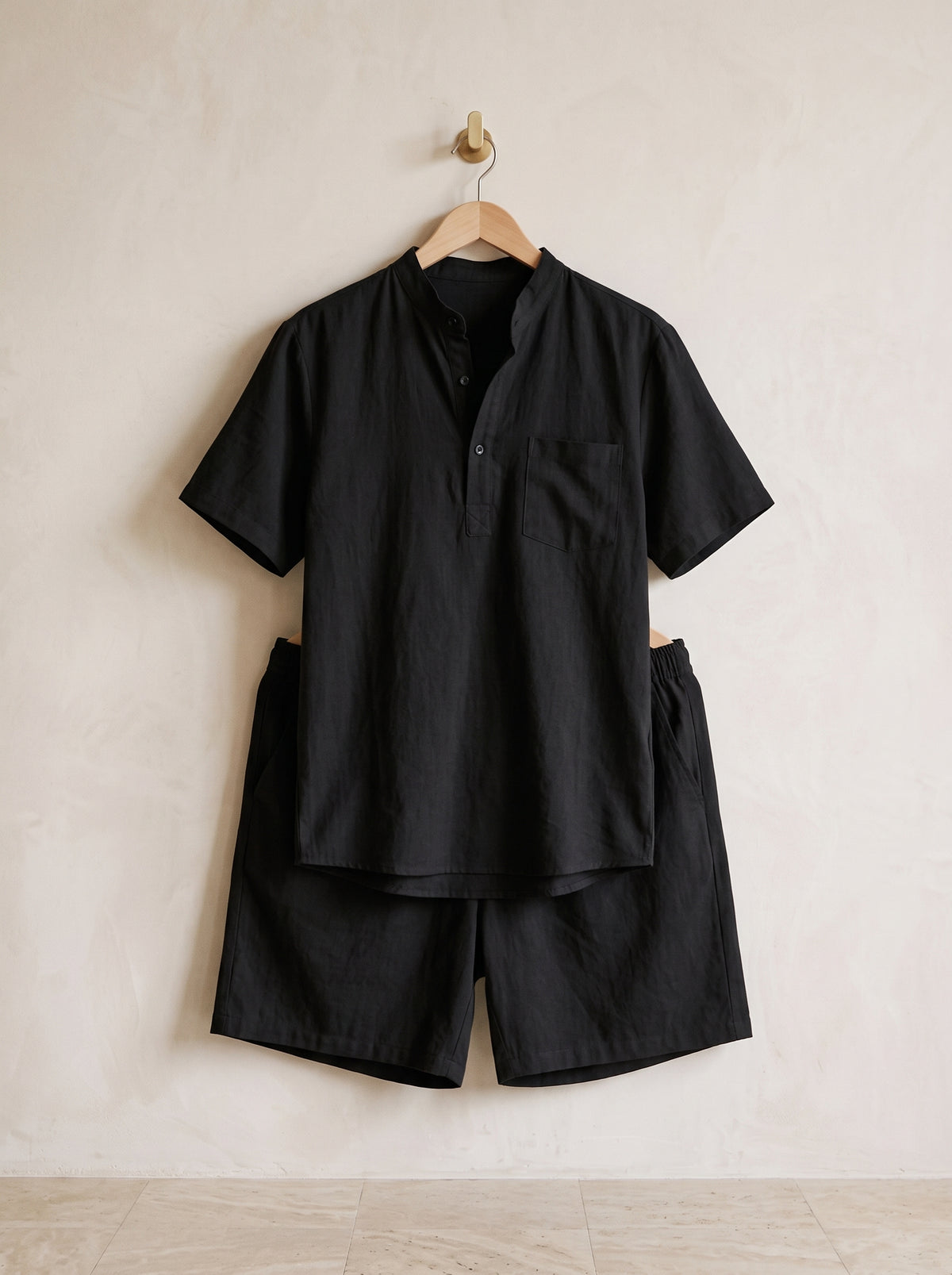 Preto | Conjunto bata henley e short de algodão Sóller preto – peça sozinha, foto de produto