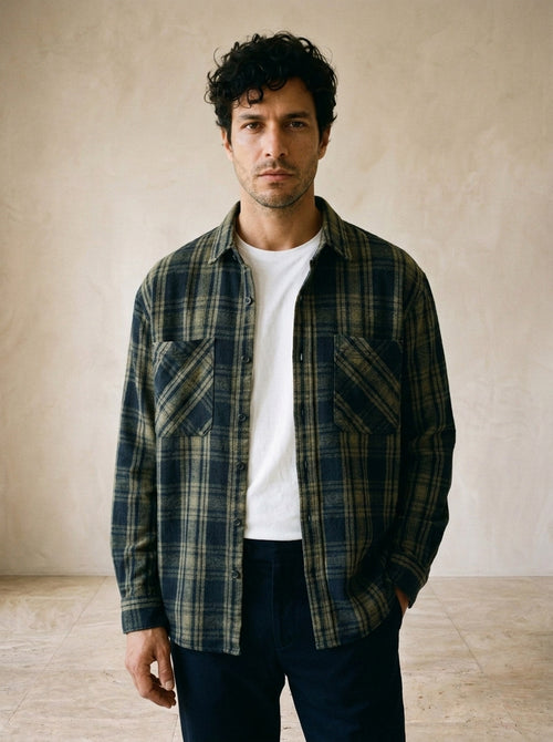 Verde | Camisa xadrez de flanela Tarifa verde – vista de frente, recorte próximo