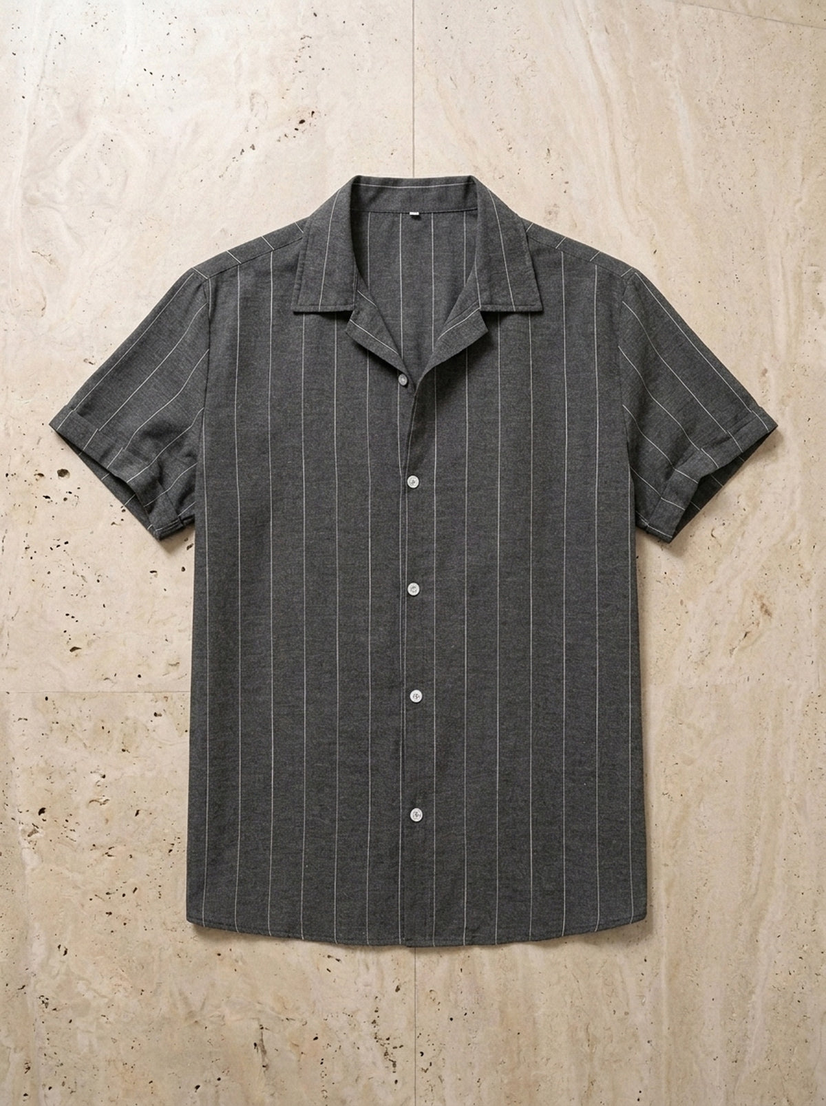 Cinza | Camisa risca de giz Tenerife cinza – peça sozinha vista de cima