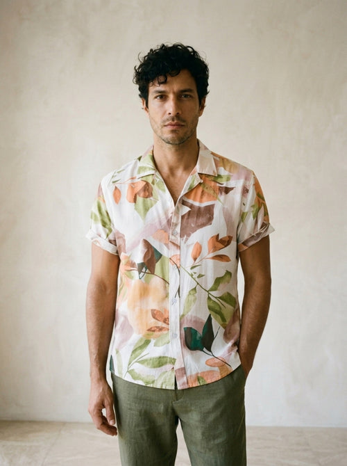 Camisa tropical Toledo – vista de frente, recorte próximo