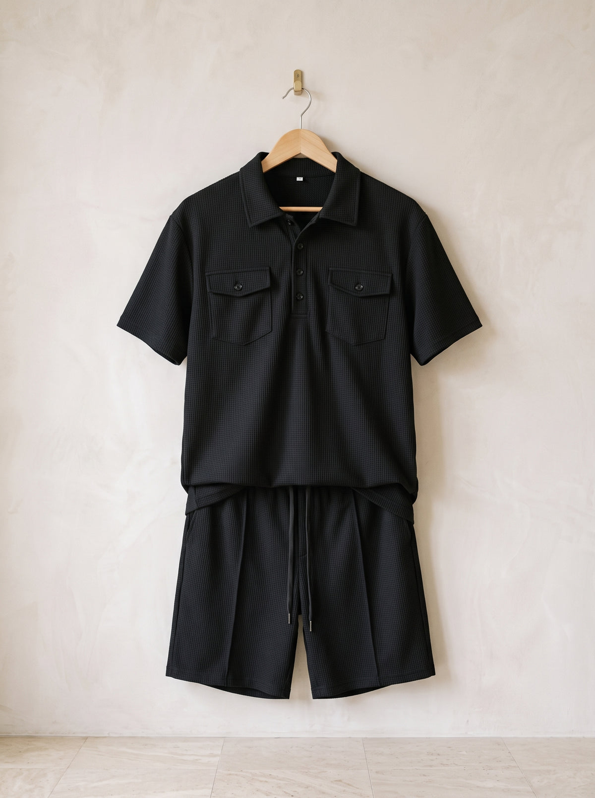 Preto | Conjunto polo waffle com bolsos e short Trogir preto – peça sozinha, foto de produto
