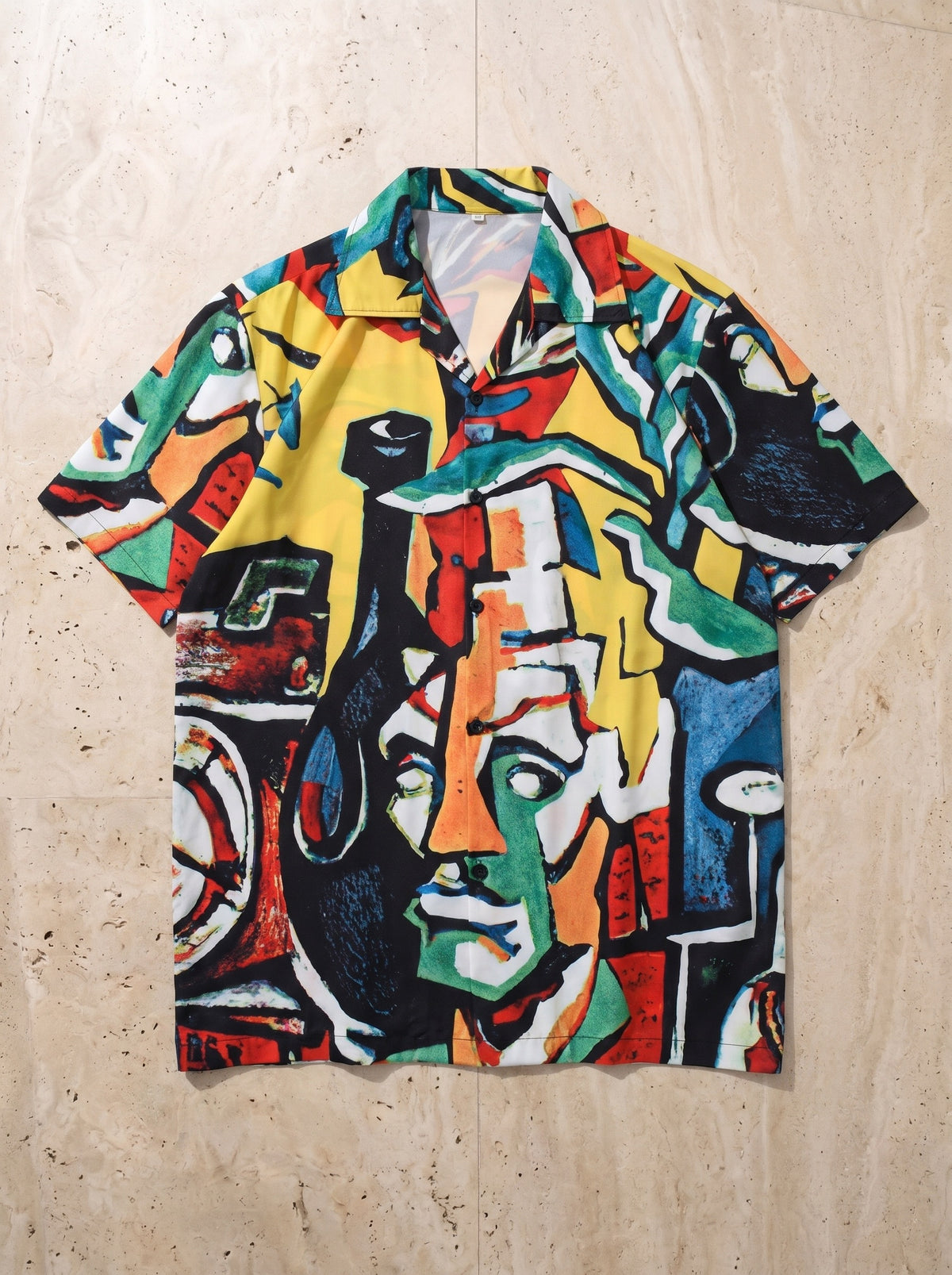 Camisa estampa cubista Valência – peça sozinha vista de cima