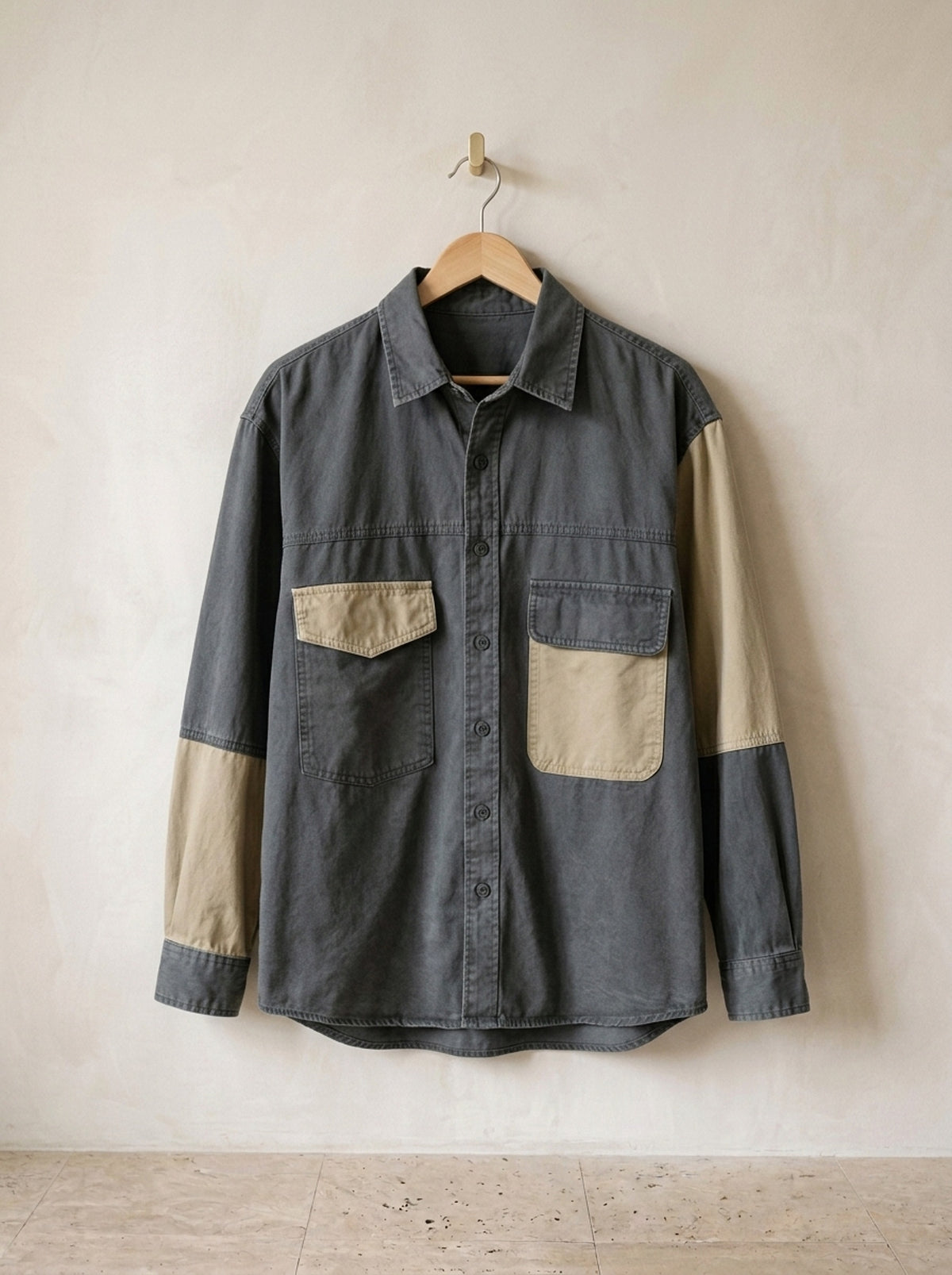 Cinza | Camisa utilitária com recortes Valletta cinza – peça sozinha, foto de produto