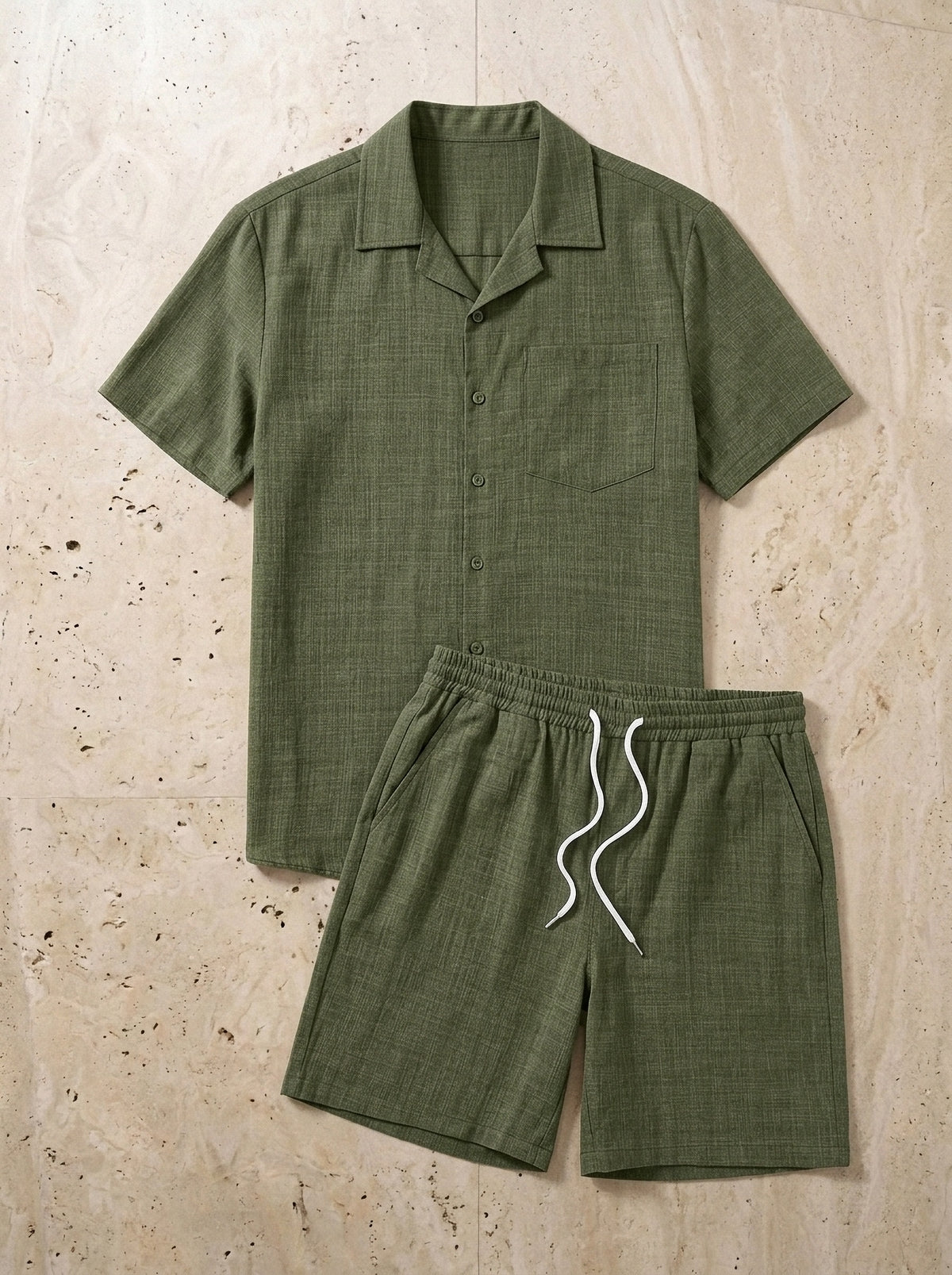 Verde-militar | Conjunto camisa texturizada e short Vernazza verde-militar – peça sozinha vista de cima