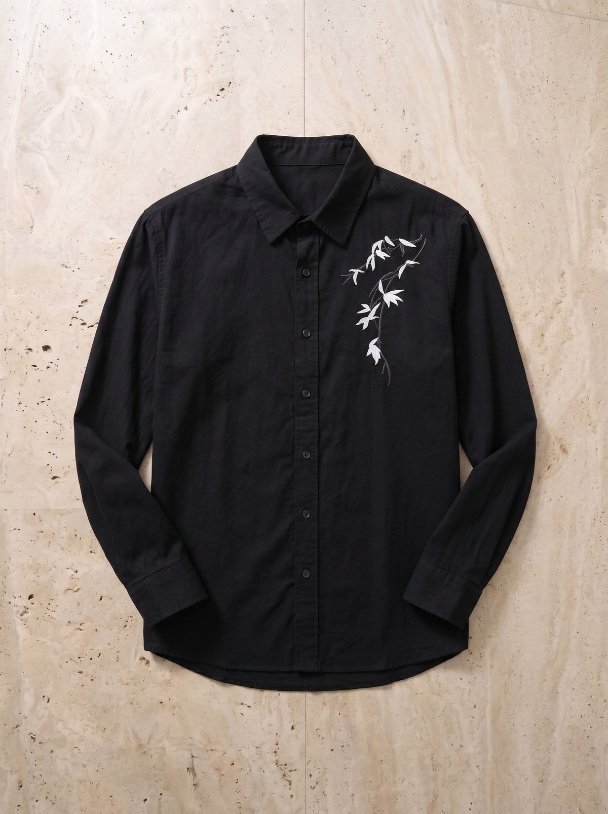 Preto | Camisa com bordado de bambu Vichy preto – peça sozinha vista de cima
