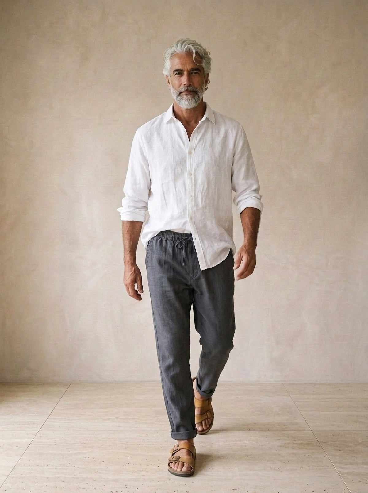 Cinza | Calça de linho Viena cinza – corpo inteiro, modelo caminhando