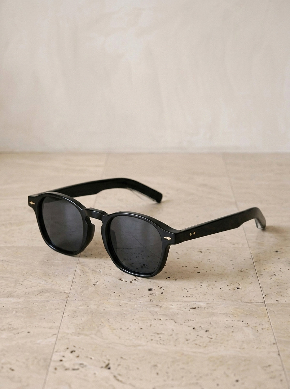 Preto/Cinza | Óculos de sol de acetato Zagreb preto/cinza – vista três quartos